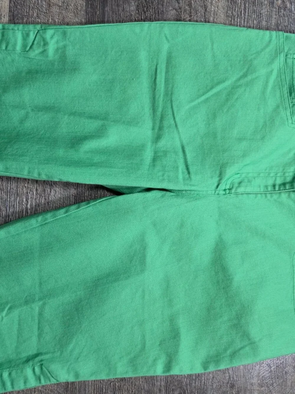 In Moda Bermuda Shorts Sz 9-10 Vibrant Green Denim Style Mid Rise